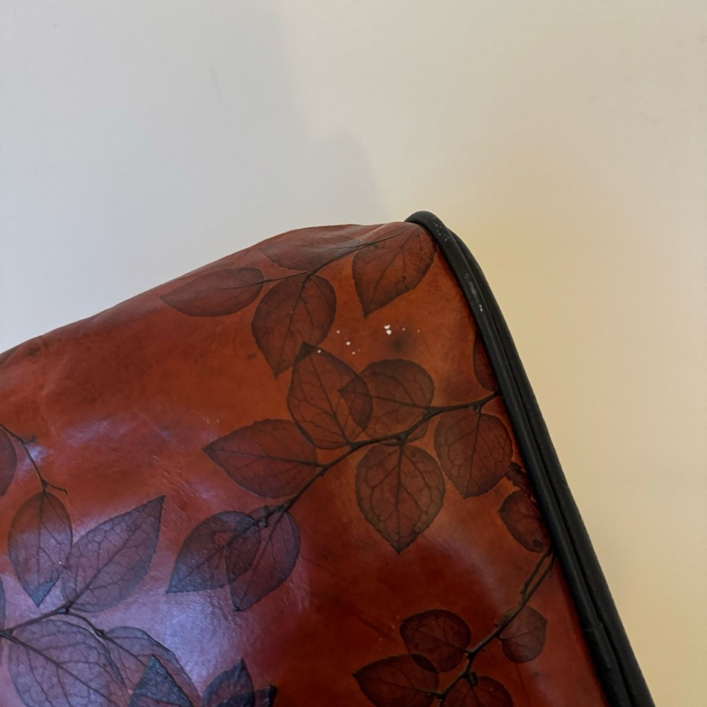 ❌ SOLD ❌ Vintage Brown Leather Leaf Print Mini Bag - Picture 5 of 9